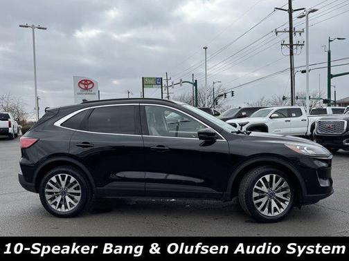 2020 Ford Escape Titanium