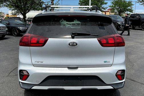 Silky Silver 2020 Kia Niro LXS