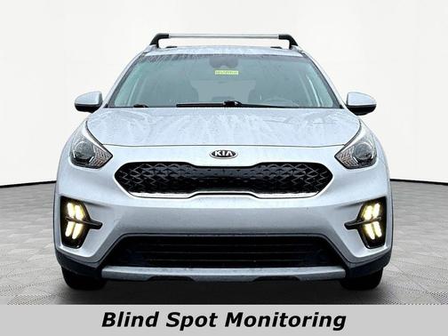 Silky Silver 2020 Kia Niro LXS