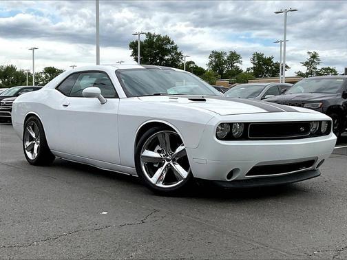 Bright White 2012 Dodge Challenger R/T