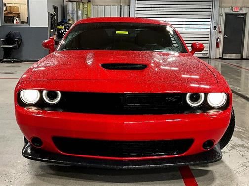 Bright White 2012 Dodge Challenger R/T
