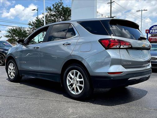 Sterling Gray Metallic 2024 Chevrolet Equinox 1LT