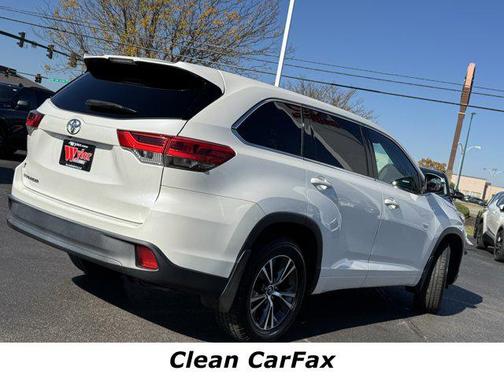 2018 Toyota Highlander LE I4