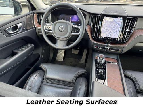 2024 Volvo XC60 B5 Ultimate Dark Theme