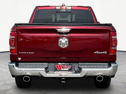 Delmonico Red Pearlcoat 2022 RAM 1500 Limited