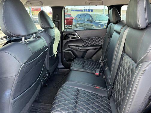 2023 Mitsubishi Outlander SEL 2.5 2WD