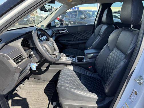 2023 Mitsubishi Outlander SEL 2.5 2WD