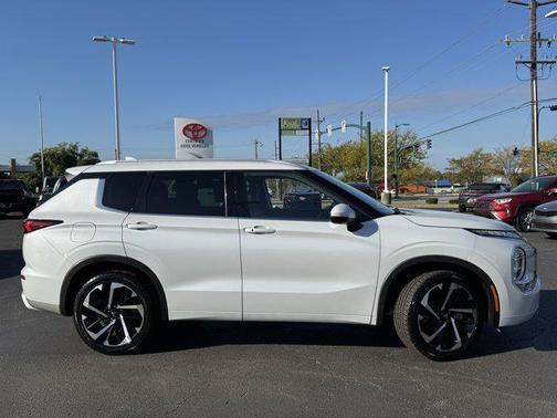 2023 Mitsubishi Outlander SEL 2.5 2WD