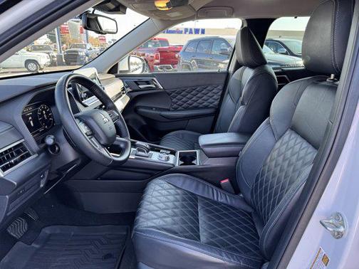2023 Mitsubishi Outlander SEL 2.5 2WD