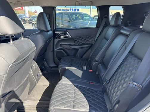 2023 Mitsubishi Outlander SEL 2.5 2WD