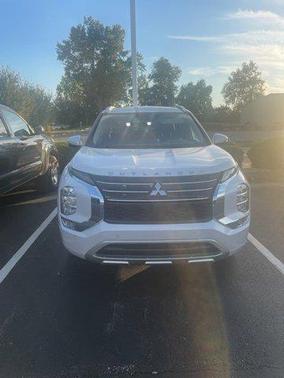 2023 Mitsubishi Outlander SEL 2.5 2WD