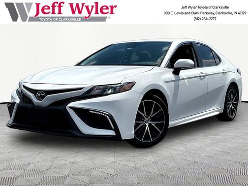 Ice Cap 2024 Toyota Camry SE