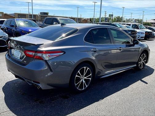 Predawn Gray Mica 2019 Toyota Camry SE