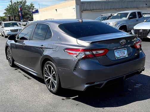 Predawn Gray Mica 2019 Toyota Camry SE