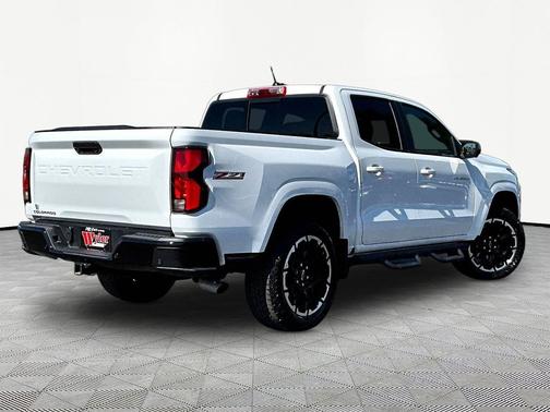 Summit White 2026 Chevrolet Colorado Z71