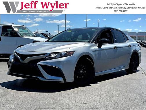 Celestial Silver/Midnight Black Metallic 2021 Toyota Camry XSE