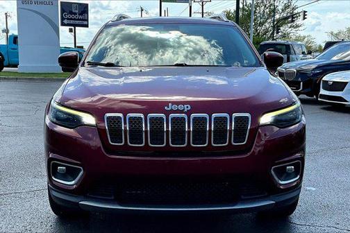 Velvet Red Pearlcoat 2019 Jeep Cherokee Limited