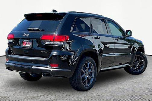 Diamond Black Crystal Pearlcoat 2020 Jeep Grand Cherokee Limited X