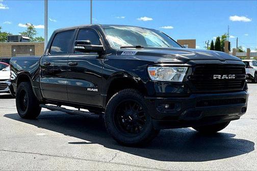 Diamond Black Crystal Pearlcoat 2019 RAM 1500 Big Horn