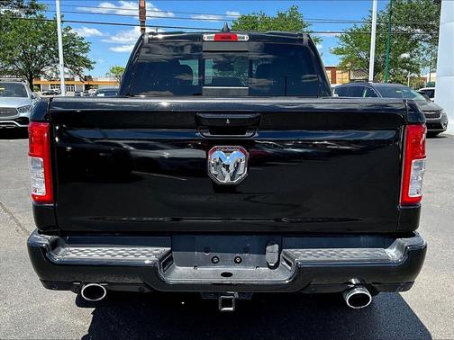 Diamond Black Crystal Pearlcoat 2019 RAM 1500 Big Horn