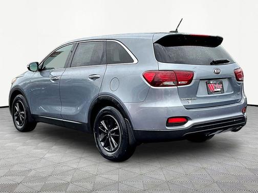 Everlasting Silver 2020 Kia Sorento L