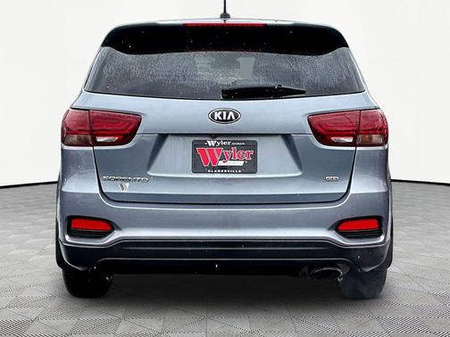 Everlasting Silver 2020 Kia Sorento L