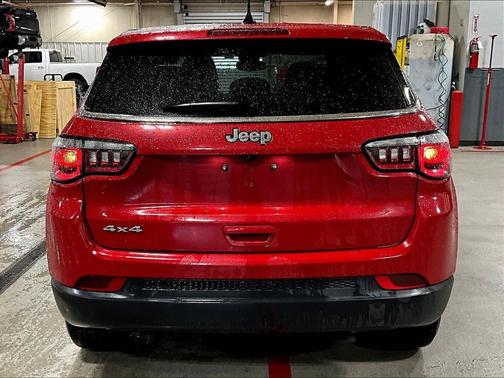 Redline Pearlcoat 2023 Jeep Compass Sport