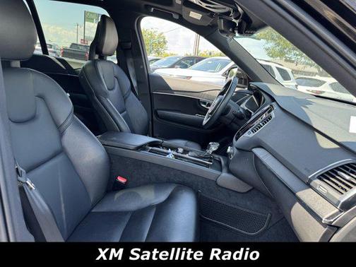 2020 Volvo XC90 T5 Momentum