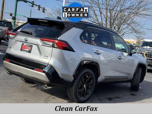 2023 Toyota RAV4 Hybrid SE