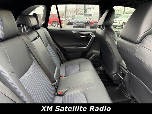 2023 Toyota RAV4 Hybrid SE