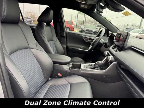 2023 Toyota RAV4 Hybrid SE