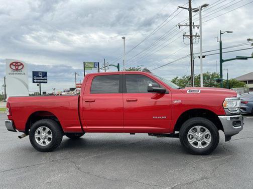 2021 RAM 2500 Big Horn Crew Cab 4x4 6'4' Box