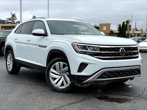 Pure White 2022 Volkswagen Atlas Cross Sport 3.6L V6 SE w/Technology