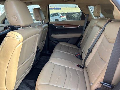 2019 Cadillac XT5 Platinum