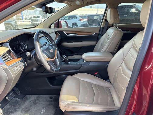 2019 Cadillac XT5 Platinum