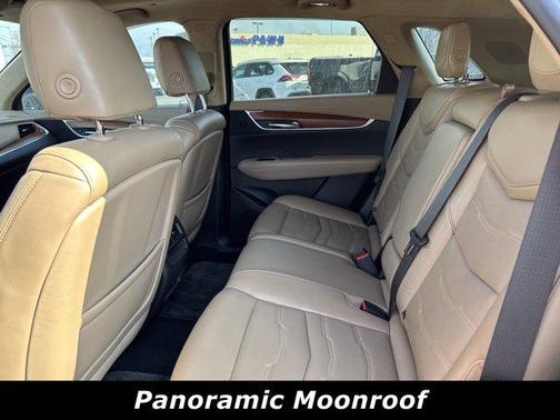 2019 Cadillac XT5 Platinum