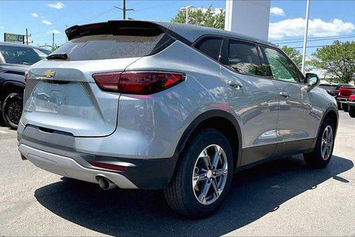 Sterling Gray Metallic 2025 Chevrolet Blazer 2LT