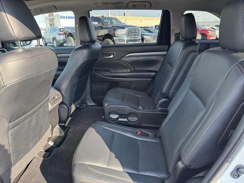2019 Toyota Highlander Limited Platinum