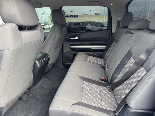 2018 Toyota Tundra SR5