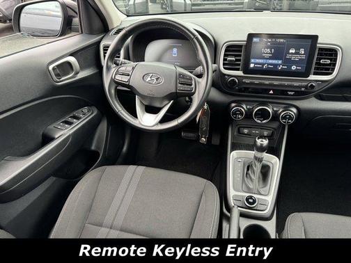 2023 Hyundai VENUE SEL