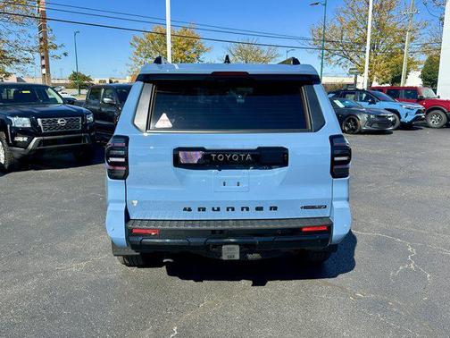 2025 Toyota 4Runner Hybrid Platinum