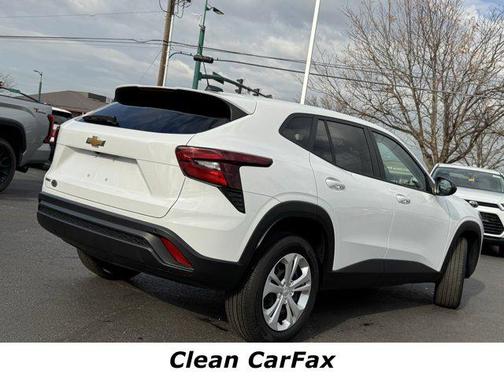 2025 Chevrolet Trax LS