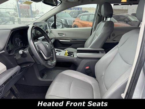 2021 Toyota Sienna XLE 7 Passenger