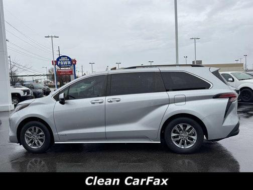 2021 Toyota Sienna XLE 7 Passenger