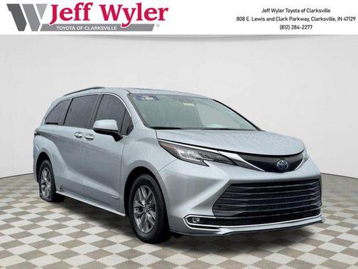2021 Toyota Sienna XLE 7 Passenger