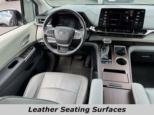 2021 Toyota Sienna XLE 7 Passenger