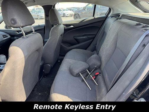 2019 Chevrolet Cruze LS