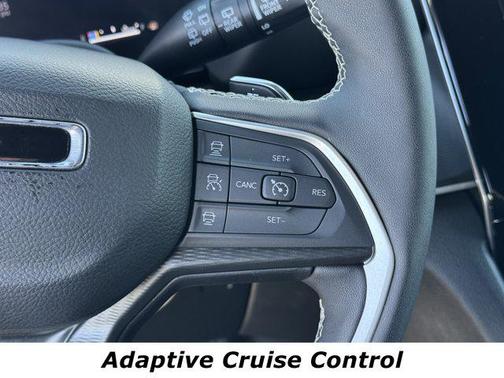 2024 Jeep Grand Cherokee Laredo