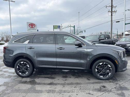 2024 Kia Sorento S