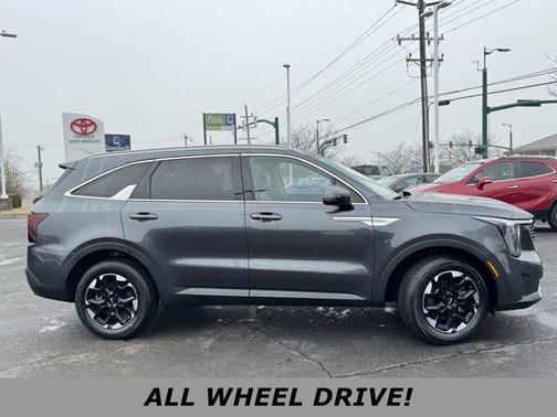 2024 Kia Sorento S